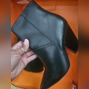 Brand new tory burch booties